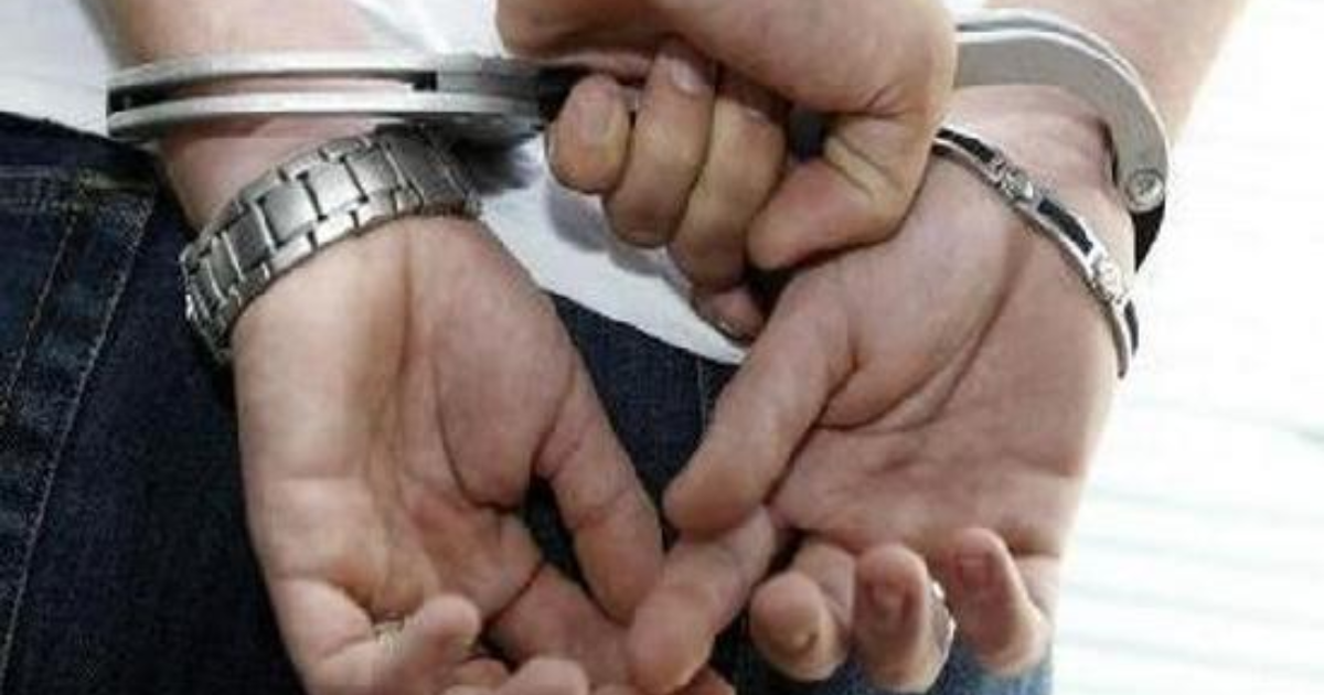 Mumbai: Man arrested for molesting woman on flight
